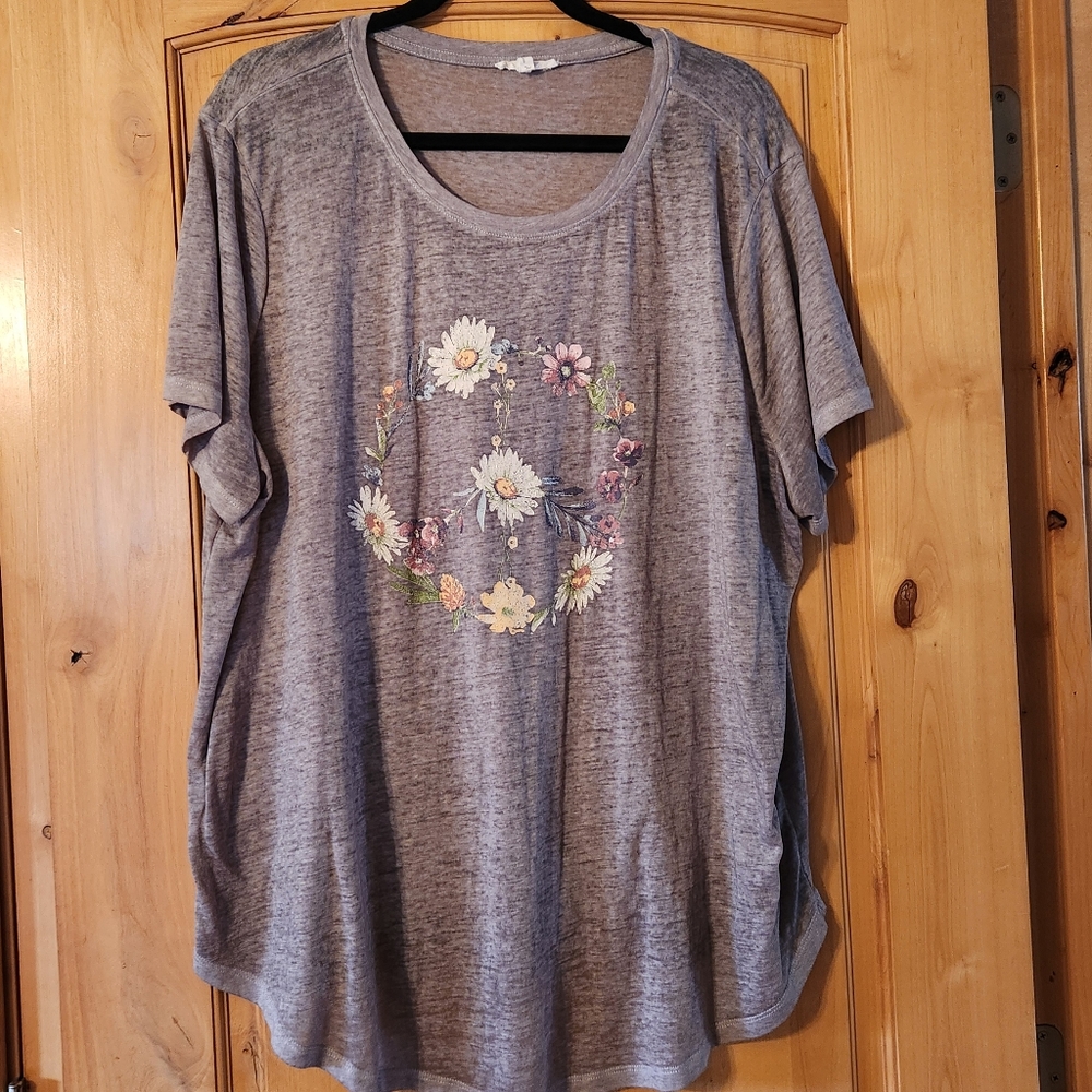 Floral T shirt Peace sign Maurices